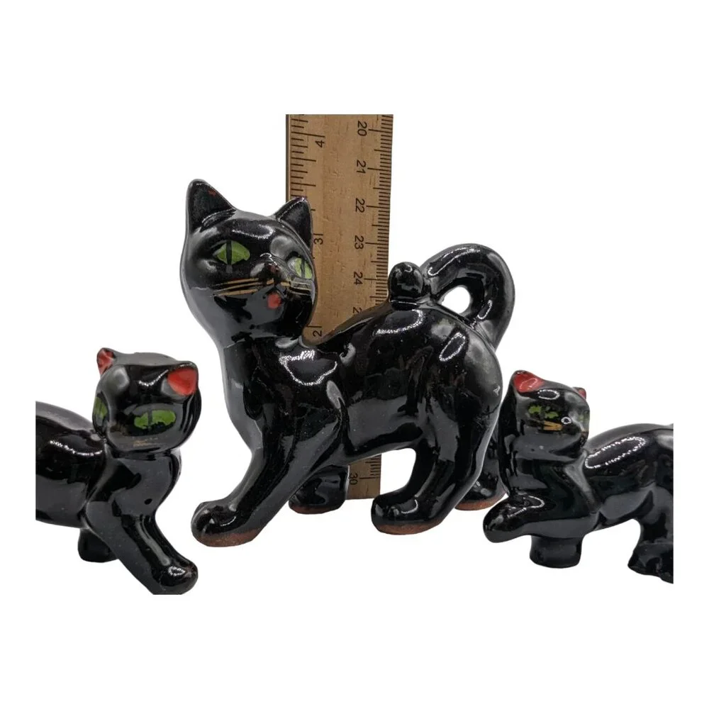 Vintage Ceramic Black Cats Mama with Two Kittens Kitschy Figurines MCM Redware - Picture 8 of 13